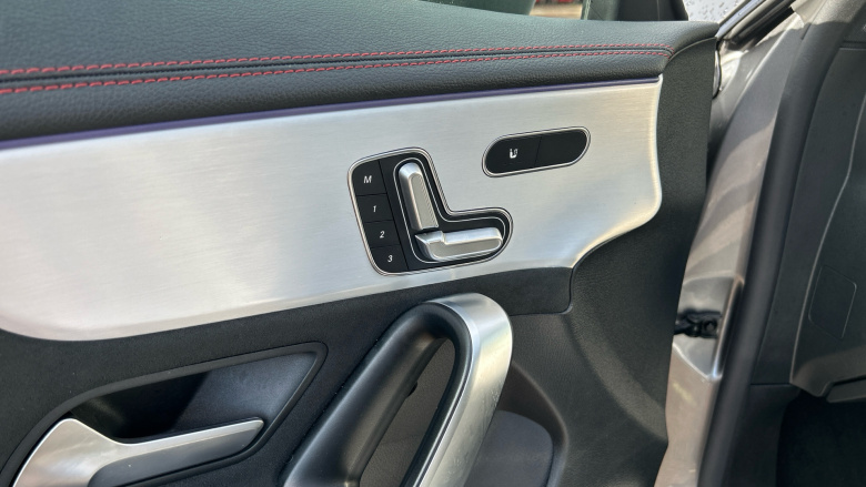 Mercedes-Benz CLA 250e AMG Line Premium + Night Ed 4dr Tip Auto Saloon